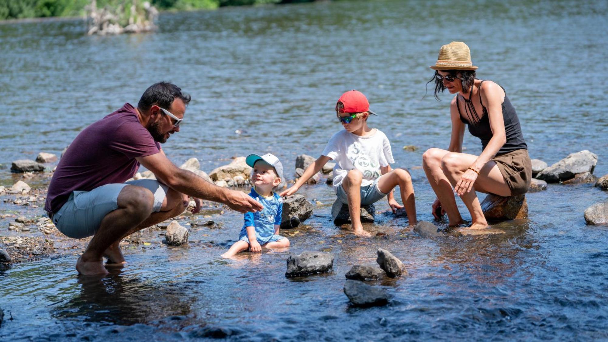 Camping De La Bageasse Бриуд Екстериор снимка